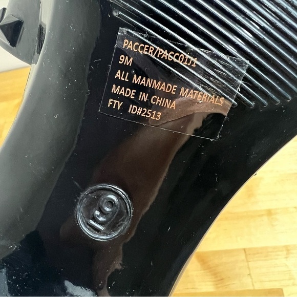 Madden Girl Paccer Chunky Y2K Black Studded Jelly Slide Sandals Women's Size 9 - Picture 10 of 12